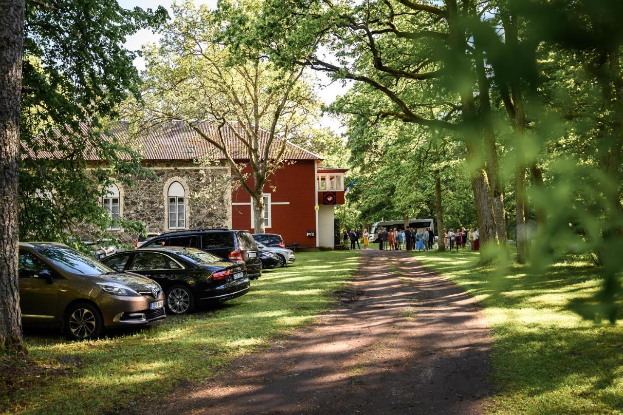 Hotel Uki Puhkekuela Pärnu Exterior foto